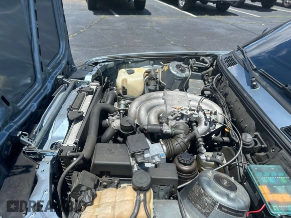 1989 BMW 3 Series 325is z VIN WBAAA2306K4259822, wystawiony jako Copart lot #60571445 z przebiegiem 125 750 mil mil oraz Czysty tytuł • Clean title. Historia ofert i sprzedaży dostępna na DreamBid. Obrazek 7.