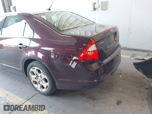 2011 Ford Fusion SE with VIN 3FAHP0HAXBR160083, listed as a IAAI auction lot 41964198 with 114,552 mi miles. Bid and sale history available at carsss.com. Image 6.