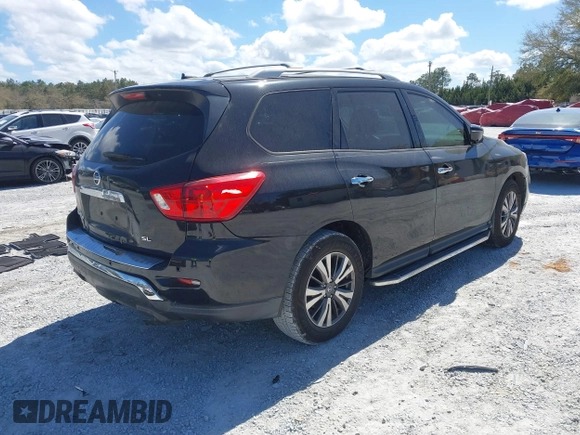 2017 Nissan Pathfinder S z VIN 5N1DR2MN8HC613384, wystawiony jako IAAI lot #41826359 z przebiegiem 138 960 mil mil oraz . Historia ofert i sprzedaży dostępna na DreamBid. Obrazek 4.
