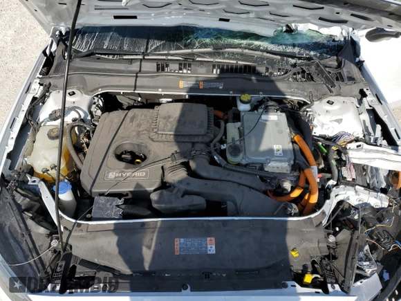 2020 Ford Fusion Hybrid SE with VIN 3FA6P0LUXLR259643, listed as a Copart auction lot 47229713 with Not Provided miles. Bid and sale history available at carsss.com. Image 12.