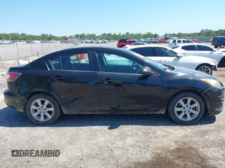 2011 Mazda 3 i Touring z VIN JM1BL1VG3B1398409, wystawiony jako IAAI lot #42281126 z przebiegiem 134 001 mil mil oraz . Historia ofert i sprzedaży dostępna na DreamBid. Obrazek 13.