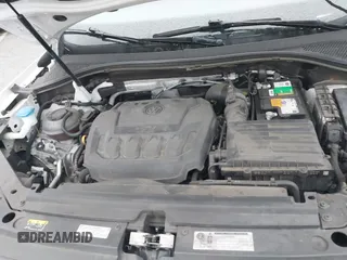 2019 Volkswagen Tiguan S z VIN 3VV1B7AX7KM018189, wystawiony jako IAAI lot #41741924 z przebiegiem 61 740 mil mil oraz . Historia ofert i sprzedaży dostępna na DreamBid. Obrazek 10.