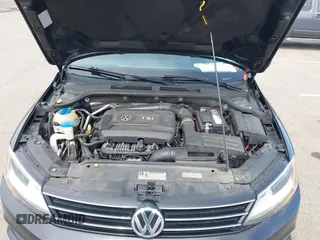 2015 Volkswagen Jetta Sedan 1.8T SE with VIN 3VWD17AJ0FM218263, listed as a IAAI auction lot 42083017 with 194,850 mi miles. Bid and sale history available at carsss.com. Image 10.