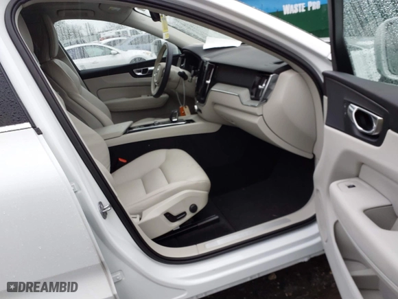 2023 Volvo XC60 Plus Bright Theme with VIN YV4L12RN4P1278552, listed as a IAAI auction lot 41541129 with 13,891 mi miles. Bid and sale history available at carsss.com. Image 5.