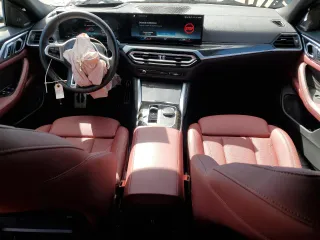 2023 BMW i4 M50 z VIN WBY33AW03PFR42535, wystawiony jako Copart lot #51499445 z przebiegiem 15 248 mil mil oraz Szkoda całkowita • Salvage title. Historia ofert i sprzedaży dostępna na DreamBid. Obrazek 8.