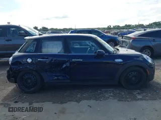 2016 MINI Hardtop 4 Door S с VIN WMWXU3C51G2D31101, выставлен на аукционе IAAI как лот 42440857 с пробегом 170 322 миль миль и . История ставок и продаж доступна на DreamBid. Изображение 13.