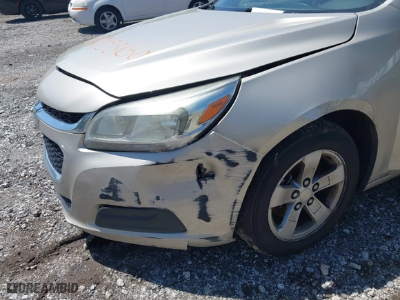 2015 Chevrolet Malibu LS with VIN 1G11B5SL2FF234349, listed as a IAAI auction lot 41995360 with 181,940 mi miles. Bid and sale history available at carsss.com. Image 6.