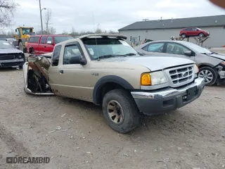 2002 Ford Ranger XL Fleet with VIN 1FTYR44U32TA38952, listed as a IAAI auction lot 41911525 with 225,204 mi miles. Bid and sale history available at carsss.com. Image 1.