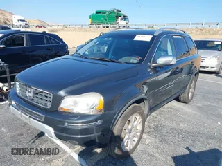2014 Volvo XC90 with VIN YV4952CY8E1688883, listed as a IAAI auction lot 41408524 with 103,621 mi miles. Bid and sale history available at carsss.com. Image 2.