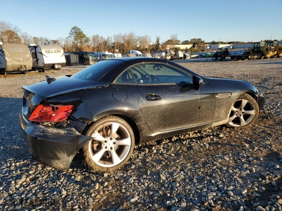 2012 Mercedes-Benz SLK-Class SLK 350 with VIN WDDPK5HAXCF009203, listed as a Copart auction lot 83078254 with 0 mi miles and Salvage Title. Bid and sale history available at carsss.com. Image 3.