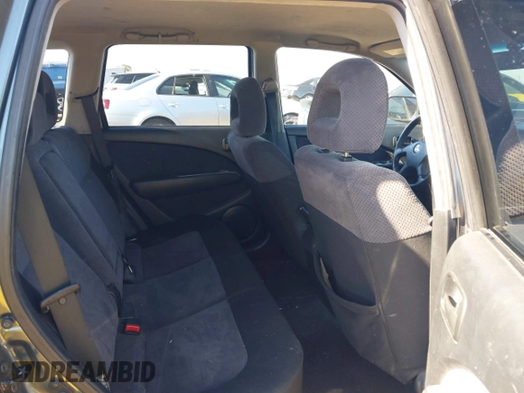 2004 Mitsubishi Outlander SE with VIN JA4LX41F74U035064, listed as a IAAI auction lot 40826249 with 274,046 mi miles. Bid and sale history available at carsss.com. Image 8.
