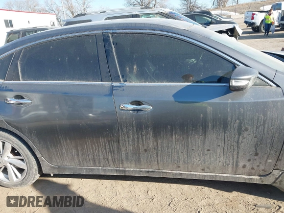 2014 Nissan Altima SL with VIN 1N4AL3AP2EC145724, listed as a IAAI auction lot 41785403 with 241,613 mi miles and . Bid and sale history available at DreamBid. Image 13.