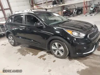 2018 Kia Niro LX with VIN KNDCB3LC0J5109979, listed as a IAAI auction lot 41824265 with 116,784 mi miles. Bid and sale history available at carsss.com. Image 1.