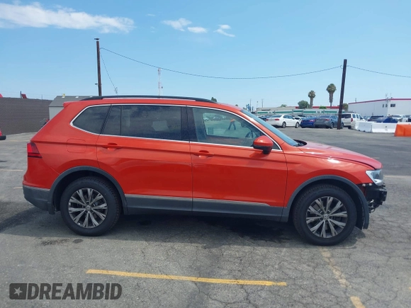 2018 Volkswagen Tiguan SEL with VIN 3VV3B7AX5JM007960, listed as a IAAI auction lot 42790694 with 39,854 mi miles and . Bid and sale history available at DreamBid. Image 13.