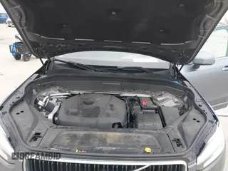 2016 Volvo XC90 T6 Momentum with VIN YV4A22PKXG1021392, listed as a IAAI auction lot 41413673 with 144,761 mi miles. Bid and sale history available at carsss.com. Image 10.