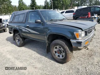 1993 Toyota Pickup DX z VIN JT4RN01P3P7060439, wystawiony jako Copart lot #57356125 z przebiegiem 259 773 mil mil oraz Szkoda całkowita • Salvage title. Historia ofert i sprzedaży dostępna na DreamBid. Obrazek 4.