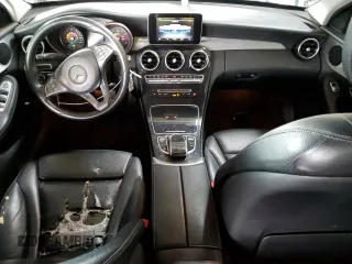2016 Mercedes-Benz C 300 z VIN 55SWF4JB0GU165508, wystawiony jako Copart lot #58402445 z przebiegiem 183 052 mil mil oraz Czysty tytuł • Clean title. Historia ofert i sprzedaży dostępna na DreamBid. Obrazek 8.