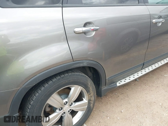 2013 Kia Sorento EX z VIN 5XYKUDA61DG321679, wystawiony jako IAAI lot #42013051 z przebiegiem Nie podano mil oraz . Historia ofert i sprzedaży dostępna na DreamBid. Obrazek 6.