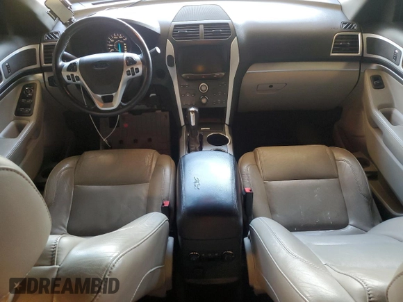 2013 Ford Explorer XLT z VIN 1FM5K8D84DGB97584, wystawiony jako Copart lot #56064825 z przebiegiem Nie podano mil oraz Szkoda całkowita • Salvage title. Historia ofert i sprzedaży dostępna na DreamBid. Obrazek 8.