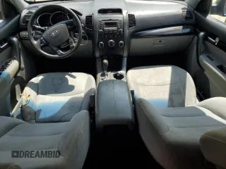 2013 Kia Sorento LX with VIN 5XYKT4A20DG323200, listed as a Copart auction lot 61738005 with 205,312 mi miles and Salvage title. Bid and sale history available at DreamBid. Image 8.