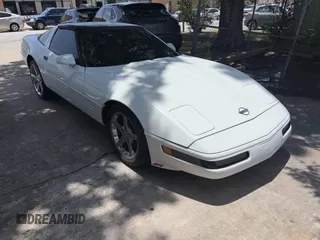 1991 Chevrolet Corvette with VIN 1G1YY2383M5109708, listed as a IAAI auction lot 42768819 with 165,593 mi miles and . Bid and sale history available at DreamBid. Image 1.