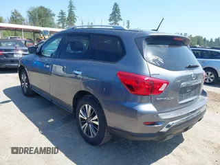 2018 Nissan Pathfinder SV z VIN 5N1DR2MM3JC669486, wystawiony jako IAAI lot #42419913 z przebiegiem 115 408 mil mil oraz . Historia ofert i sprzedaży dostępna na DreamBid. Obrazek 3.
