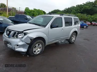 2012 Nissan Pathfinder S z VIN 5N1AR1NN7CC631069, wystawiony jako IAAI lot #39690253 z przebiegiem 135 828 mil mil oraz . Historia ofert i sprzedaży dostępna na DreamBid. Obrazek 17.