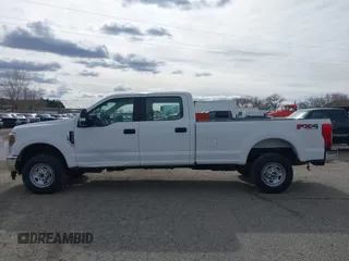2019 Ford F-250 XL z VIN 1FT7W2B60KEF78955, wystawiony jako IAAI lot #41851147 z przebiegiem 205 275 mil mil oraz . Historia ofert i sprzedaży dostępna na DreamBid. Obrazek 14.