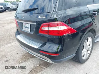 2012 Mercedes-Benz M 350 with VIN 4JGDA5HB4CA040920, listed as a IAAI auction lot 42723980 with 115,559 mi miles and . Bid and sale history available at DreamBid. Image 6.