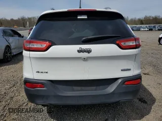 2018 Jeep Cherokee Latitude Plus with VIN 1C4PJMLB0JD530530, listed as a Copart auction lot 52920795 with 111,529 mi miles and Salvage title. Bid and sale history available at DreamBid. Image 6.