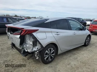 2017 Toyota Prius Plus z VIN JTDKARFP3H3036385, wystawiony jako Copart lot #46712255 z przebiegiem 145 611 mil mil oraz Szkoda całkowita • Salvage title. Historia ofert i sprzedaży dostępna na DreamBid. Obrazek 3.