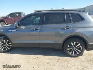 2022 Volkswagen Tiguan S with VIN 3VV1B7AXXNM164123, listed as a IAAI auction lot 41359724 with 18,721 mi miles. Bid and sale history available at carsss.com. Image 15.
