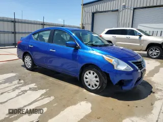 2016 Nissan Versa S z VIN 3N1CN7AP4GL829284, wystawiony jako Copart lot #56342055 z przebiegiem 111 984 mil mil oraz Szkoda całkowita • Salvage title. Historia ofert i sprzedaży dostępna na DreamBid. Obrazek 4.