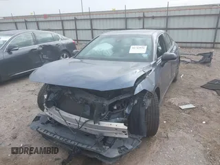2019 Toyota Avalon XLE with VIN 4T1BZ1FB9KU028903, listed as a IAAI auction lot 41743931 with 68,550 mi miles and . Bid and sale history available at DreamBid. Image 6.