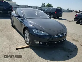 2014 Tesla Model S 60 с VIN 5YJSA1S13EFP29202, выставлен на аукционе Copart как лот 59046255 с пробегом Не указан миль и Списание • Salvage title. История ставок и продаж доступна на DreamBid. Изображение 13.