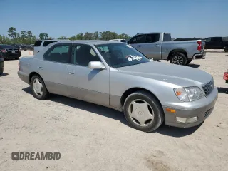 1999 Lexus LS 400 z VIN JT8BH28F0X0161141, wystawiony jako Copart lot #52638575 z przebiegiem 250 602 mil mil oraz Szkody całkowita. Historia ofert i sprzedaży dostępna na DreamBid. Obrazek 4.