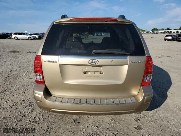 2007 Hyundai Entourage GLS with VIN KNDMC233976017297, listed as a Copart auction lot 63868144 with 132,651 mi miles and Salvage Title. Bid and sale history available at carsss.com. Image 6.