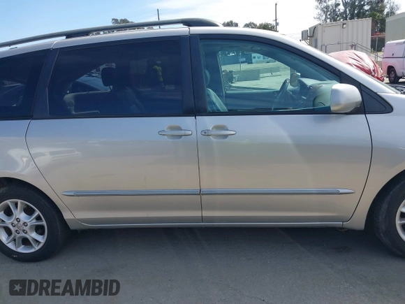 2004 Toyota Sienna XLE with VIN 5TDZA22C34S167544, listed as a IAAI auction lot 41936394 with 111,193 mi miles and . Bid and sale history available at DreamBid. Image 13.