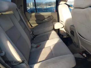 2007 Ford Explorer XLT z VIN 1FMEU73E47UB36138, wystawiony jako IAAI lot #41531283 z przebiegiem Nie podano mil oraz . Historia ofert i sprzedaży dostępna na DreamBid. Obrazek 8.