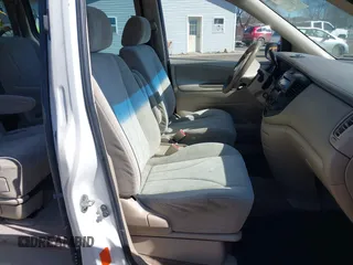 2002 Mazda MPV LX with VIN JM3LW28JX20307982, listed as a IAAI auction lot 41840236 with 171,753 mi miles and . Bid and sale history available at carsss.com. Image 5.
