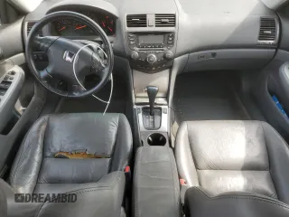 2003 Honda Accord EX z VIN 1HGCM665X3A030694, wystawiony jako Copart lot #59885425 z przebiegiem 152 223 mil mil oraz Czysty tytuł • Clean title. Historia ofert i sprzedaży dostępna na DreamBid. Obrazek 8.