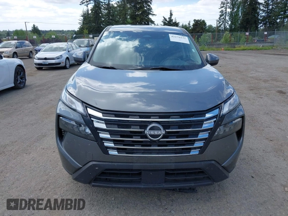 2024 Nissan Rogue SV z VIN 5N1BT3BA3RC672598, wystawiony jako IAAI lot #42279132 z przebiegiem 29 491 mil mil oraz . Historia ofert i sprzedaży dostępna na DreamBid. Obrazek 12.
