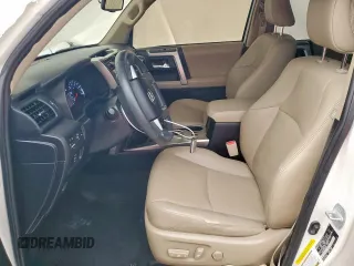 2019 Toyota 4Runner SR5 z VIN JTEZU5JR3K5196751, wystawiony jako Copart lot #57701485 z przebiegiem 54 439 mil mil oraz Szkoda całkowita • Salvage title. Historia ofert i sprzedaży dostępna na DreamBid. Obrazek 7.