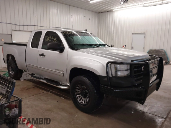 2013 GMC Sierra 1500 SLE with VIN 1GTR2VE72DZ328509, listed as a IAAI auction lot 42007988 with 170,000 mi miles and . Bid and sale history available at DreamBid. Image 1.