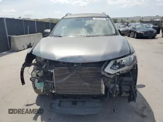 2017 Nissan Rogue SV with VIN KNMAT2MT0HP530855, listed as a Copart auction lot 54010415 with 87,443 mi miles and Salvage Title. Bid and sale history available at carsss.com. Image 5.