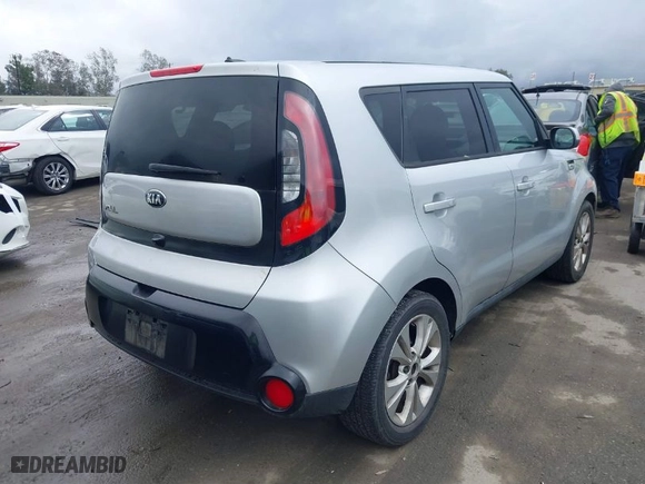 2016 Kia Soul + with VIN KNDJP3A54G7824581, listed as a IAAI auction lot 41796133 with 126,730 mi miles. Bid and sale history available at carsss.com. Image 4.