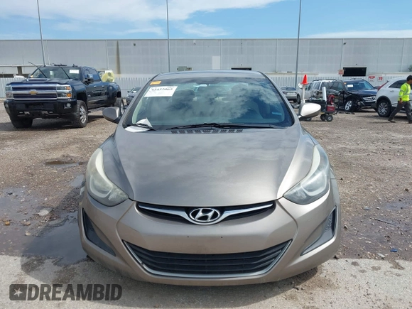 2016 Hyundai Elantra SE z VIN 5NPDH4AEXGH797608, wystawiony jako IAAI lot #42432065 z przebiegiem 139 861 mil mil oraz . Historia ofert i sprzedaży dostępna na DreamBid. Obrazek 12.