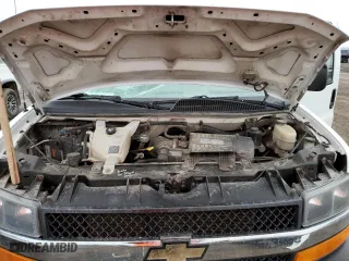 2017 Chevrolet Express Passenger LT with VIN 1GAZGPFF7H1225215, listed as a Copart auction lot 47135935 with 161,084 mi miles and Salvage Title. Bid and sale history available at carsss.com. Image 12.