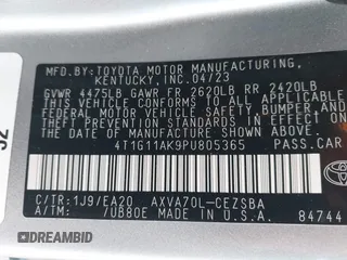 2023 Toyota Camry SE z VIN 4T1G11AK9PU805365, wystawiony jako IAAI lot #40647197 z przebiegiem 18 643 mil mil oraz . Historia ofert i sprzedaży dostępna na DreamBid. Obrazek 9.