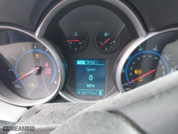 2015 Chevrolet Cruze LS with VIN 1G1PA5SG8F7280830, listed as a IAAI auction lot 41711433 with 87,715 mi miles. Bid and sale history available at carsss.com. Image 7.